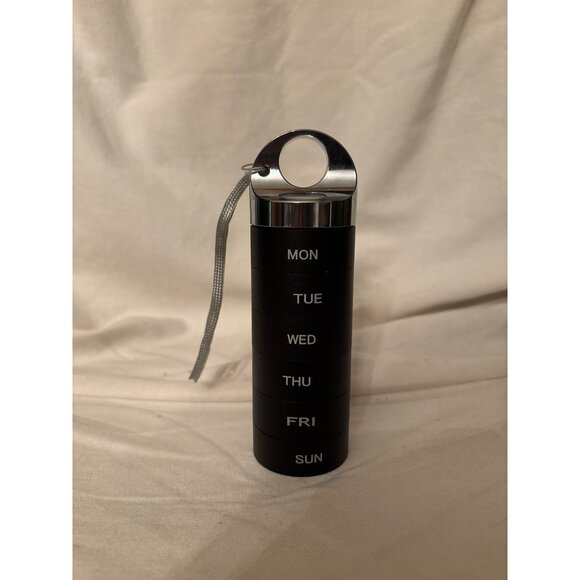 Stackable Weekly Pill Organizer Secret Stash Portable Design Keychain - Picture 1 of 9